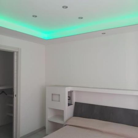 Chromotherapy Flat Monserrato Eksteriør billede