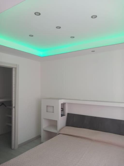 Chromotherapy Flat Monserrato Eksteriør billede